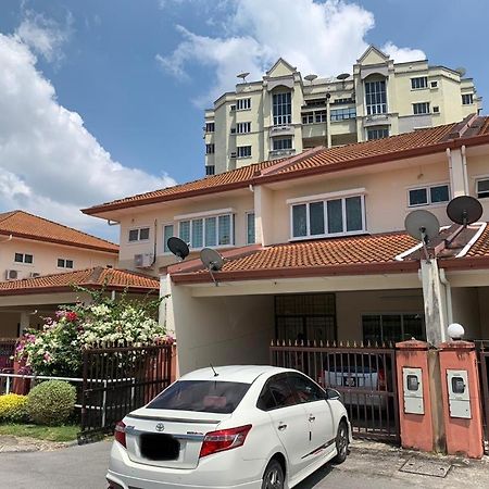 Di Semeriang Homestay Kuching Exterior photo